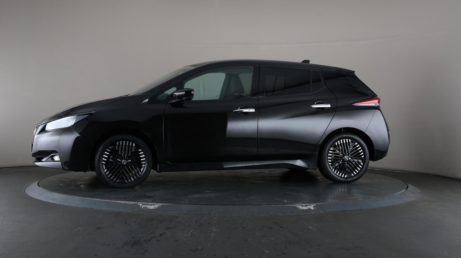 Used Nissan Leaf 2022 for sale - 76456767: Photo 38