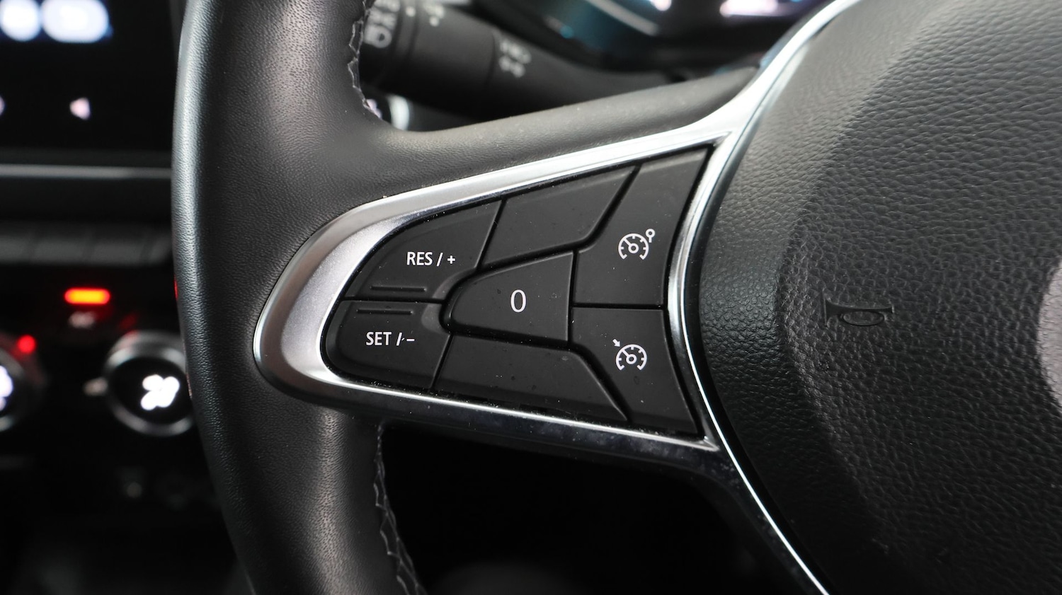 Used Renault Captur 2023 for sale - 78141111: Photo 22