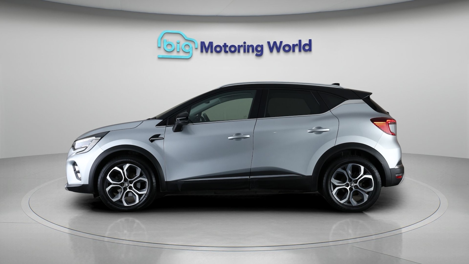 Used Renault Captur 2023 for sale - 78141111: Photo 4