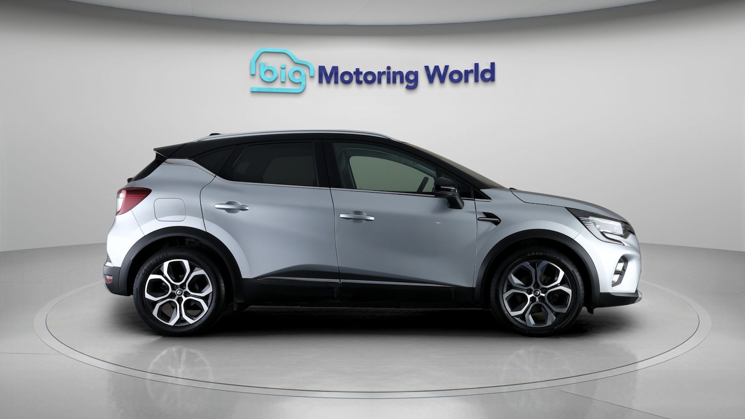 Used Renault Captur 2023 for sale - 78141111: Photo 8