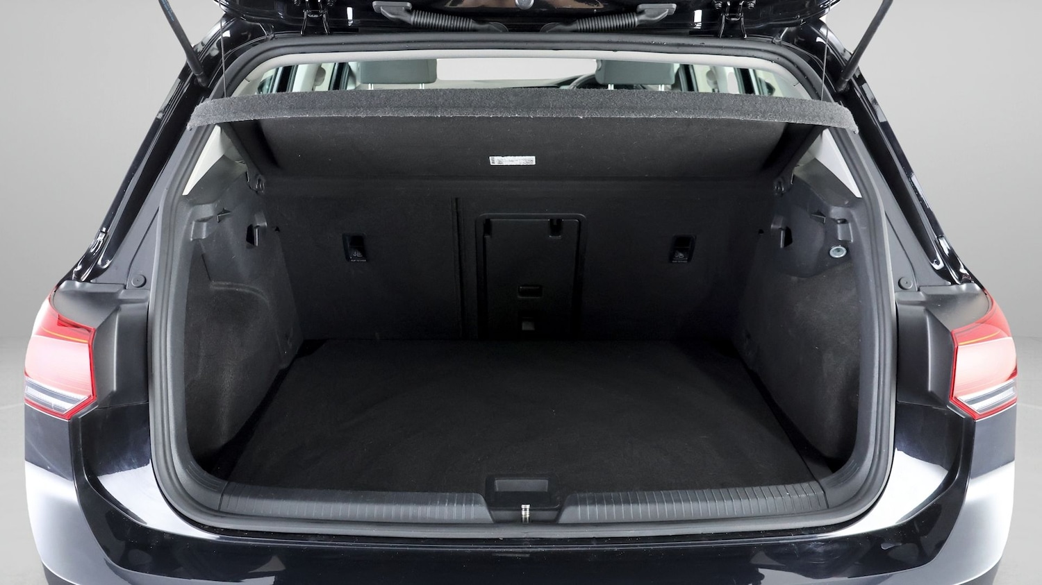 Used Volkswagen Golf 2021 for sale - 77637031: Photo 16