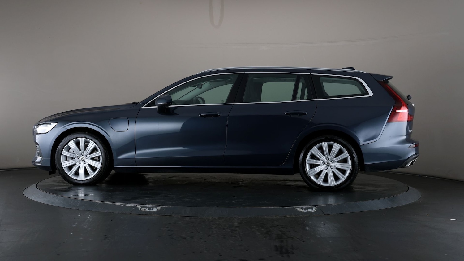 Used Volvo V60 2021 for sale - 76810470: Photo 28