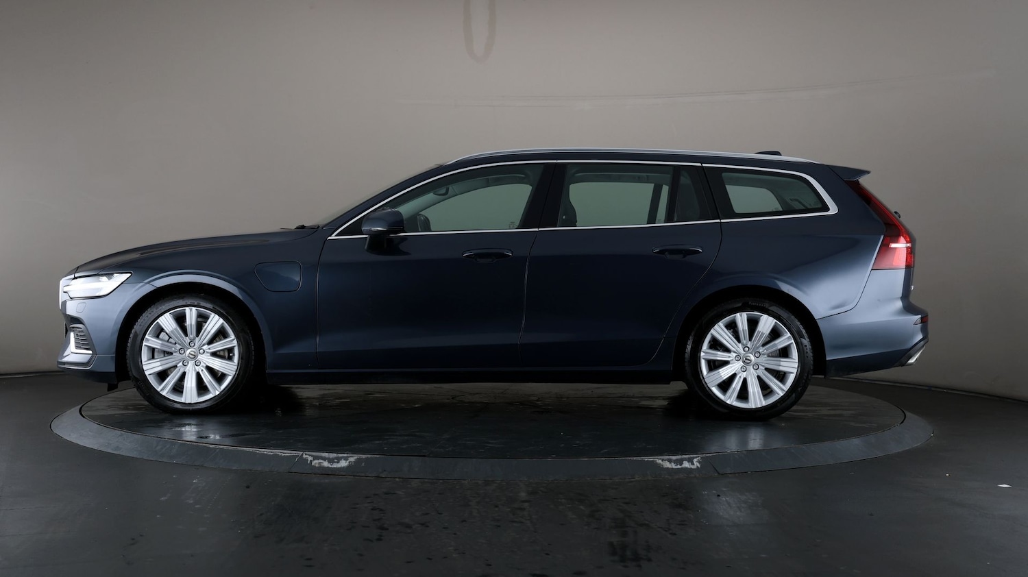 Used Volvo V60 2021 for sale - 76810470: Photo 29