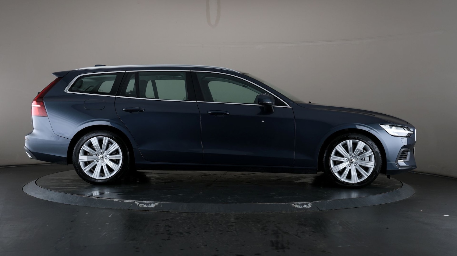 Used Volvo V60 2021 for sale - 76810470: Photo 52