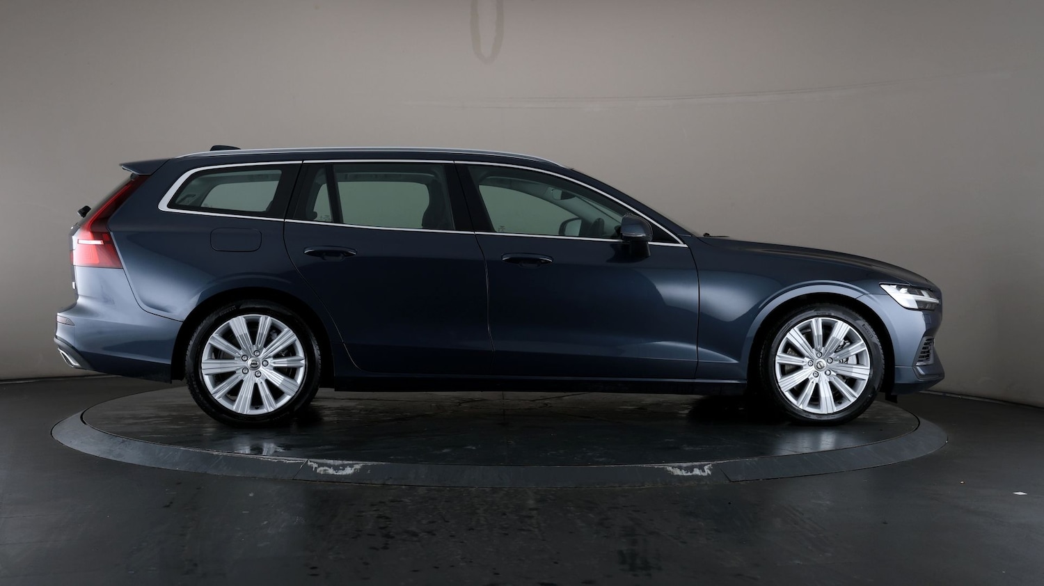 Used Volvo V60 2021 for sale - 76810470: Photo 53