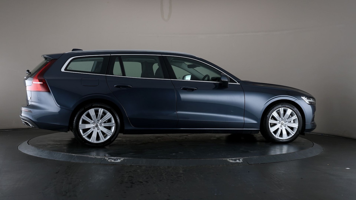 Used Volvo V60 2021 for sale - 76810470: Photo 54
