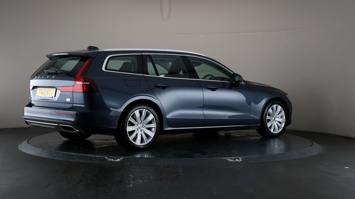 Used Volvo V60 2021 for sale - 76810470: Photo 57