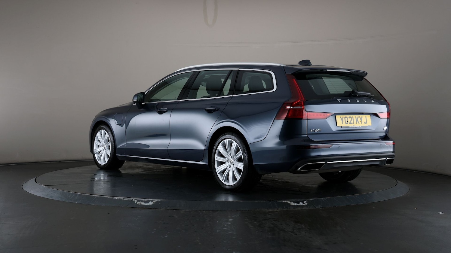 Used Volvo V60 2021 for sale - 76810470: Photo 65