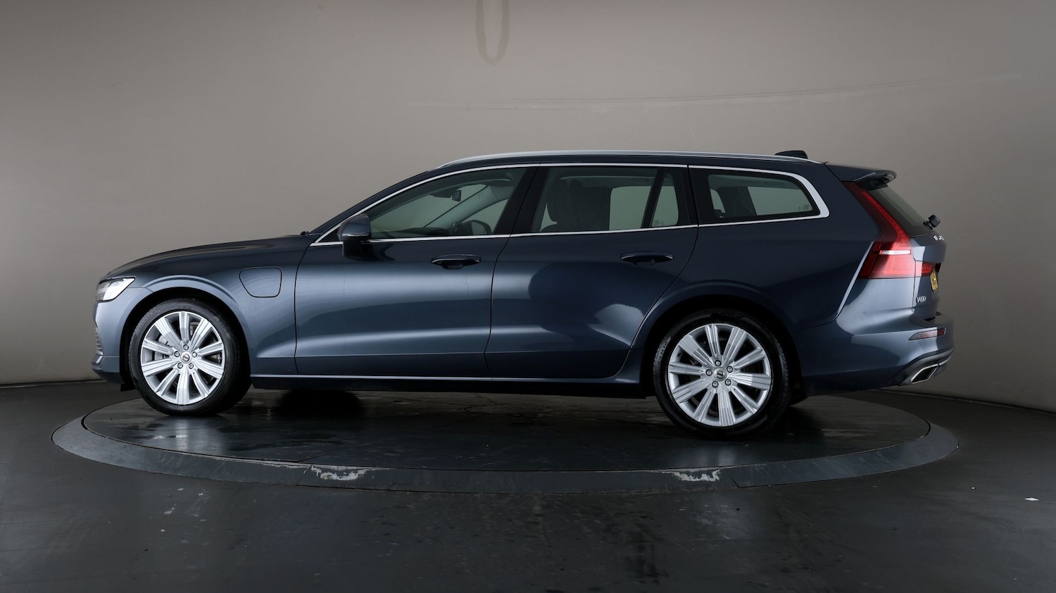 Used Volvo V60 2021 for sale - 76810470: Photo 69