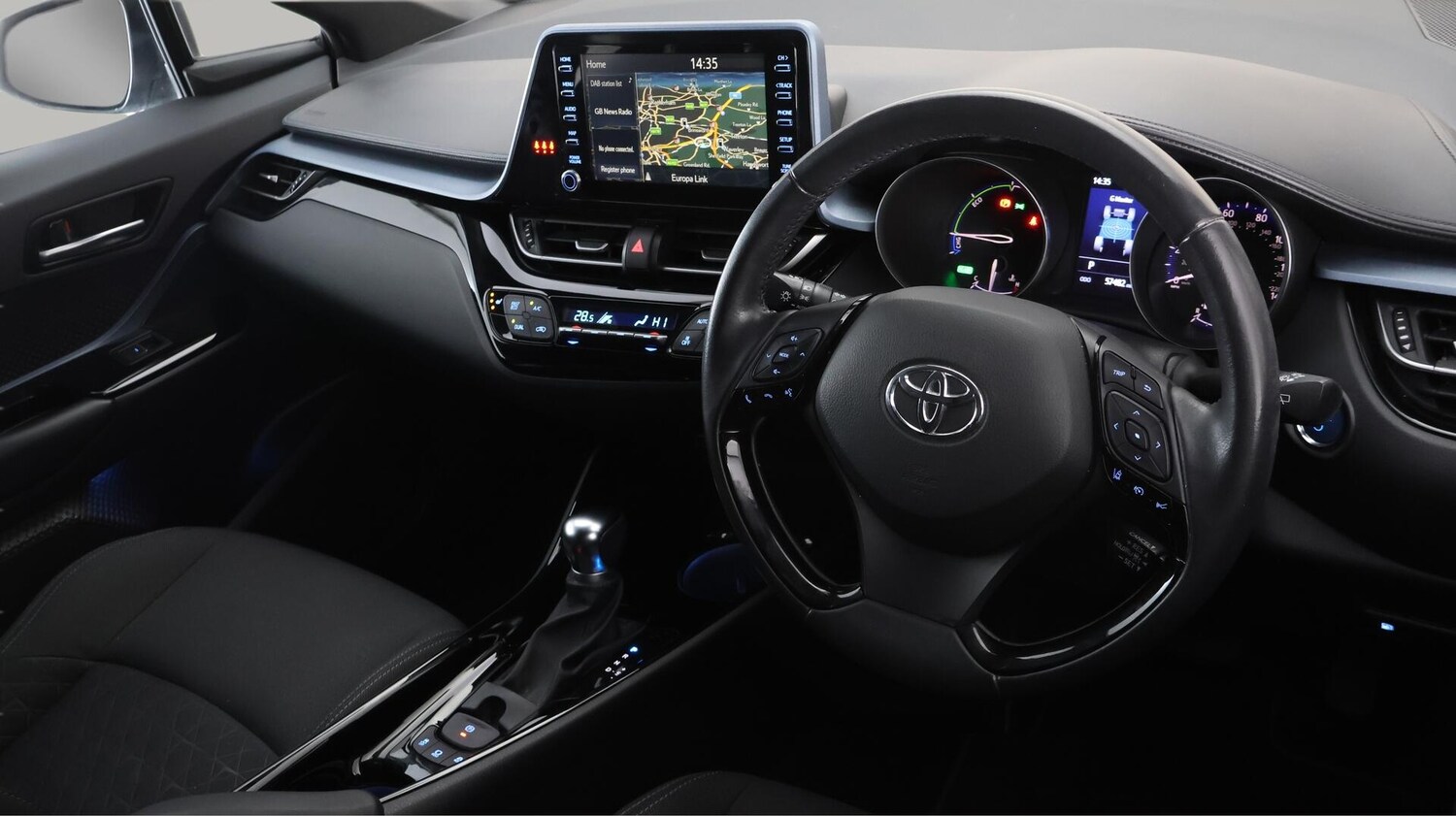 Used Toyota C-HR for sale - 76735392: Photo 10