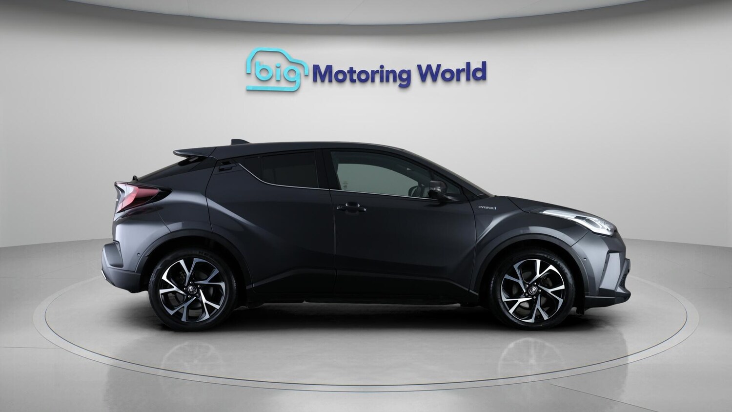 Used Toyota C-HR for sale - 76735392: Photo 9