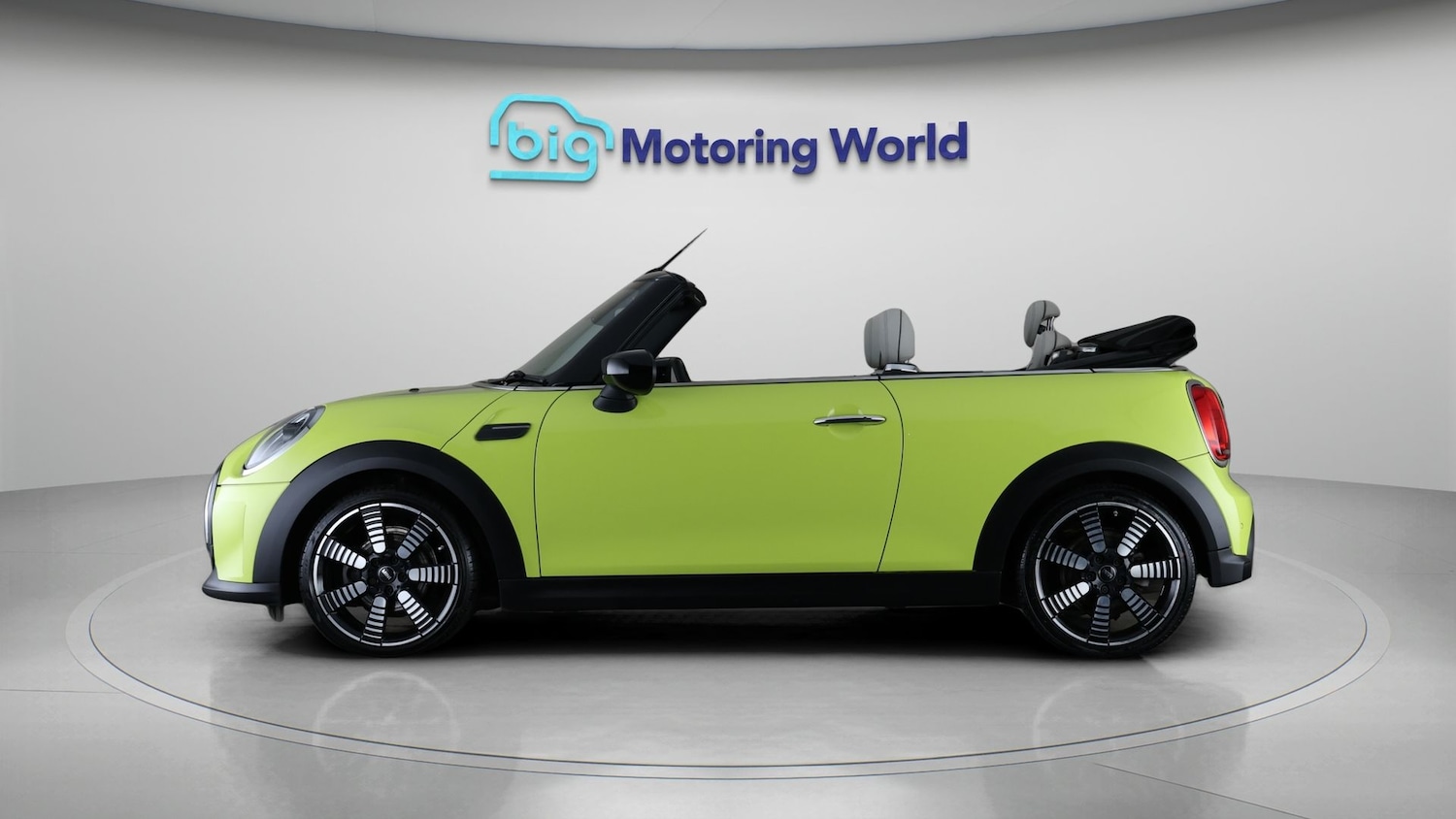 Used MINI Convertible 2023 for sale - 77736987: Photo 4