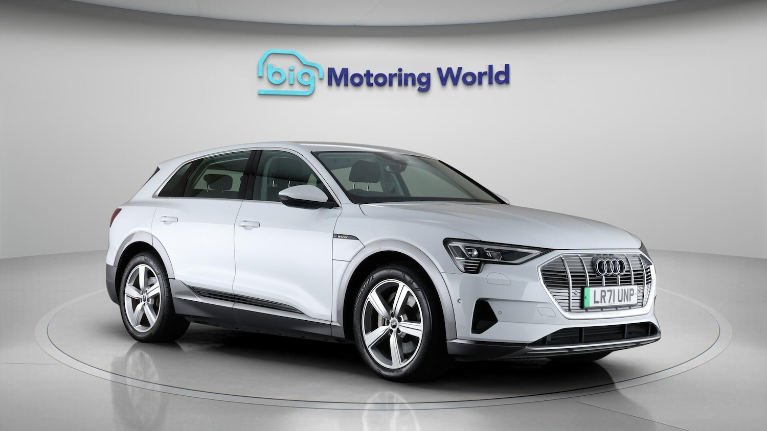 Used Audi e-tron 2021 for sale - 76179705: Photo 2