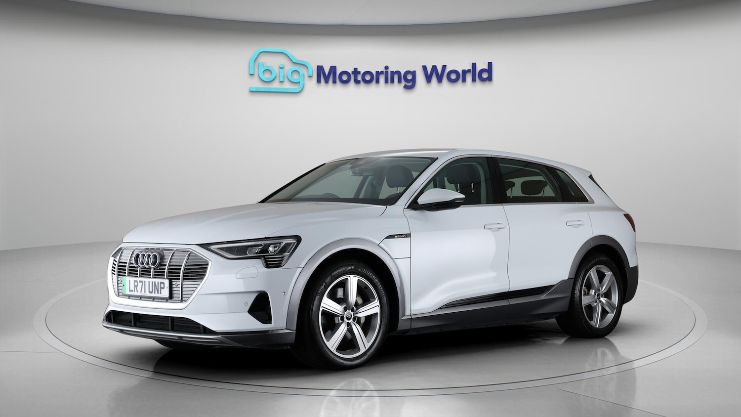 Used Audi e-tron 2021 for sale - 76179705: Photo 4