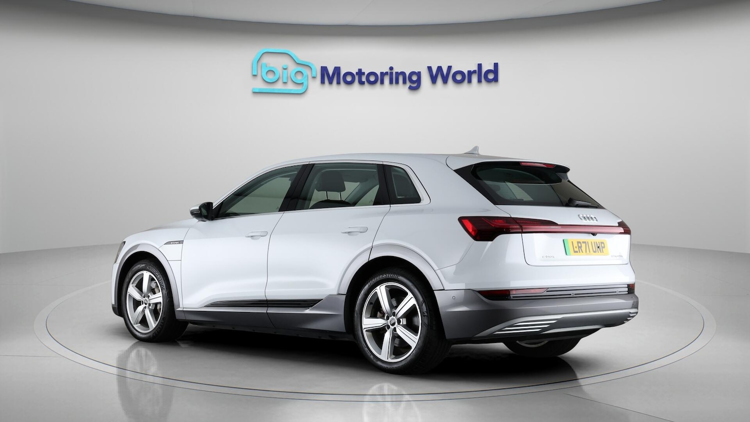 Used Audi e-tron 2021 for sale - 76179705: Photo 6