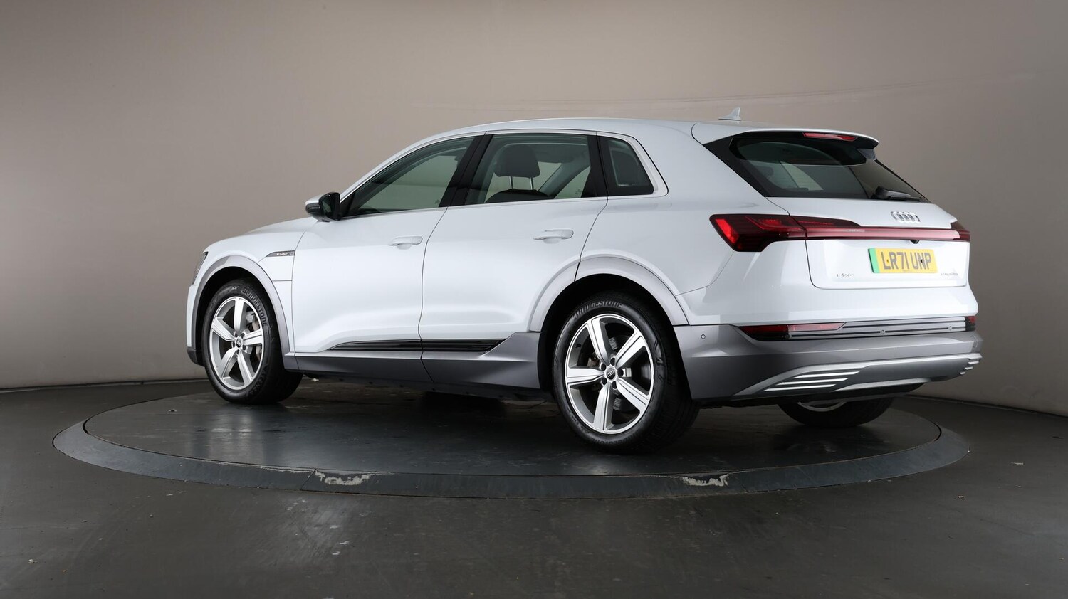 Used Audi e-tron 2021 for sale - 76179705: Photo 76