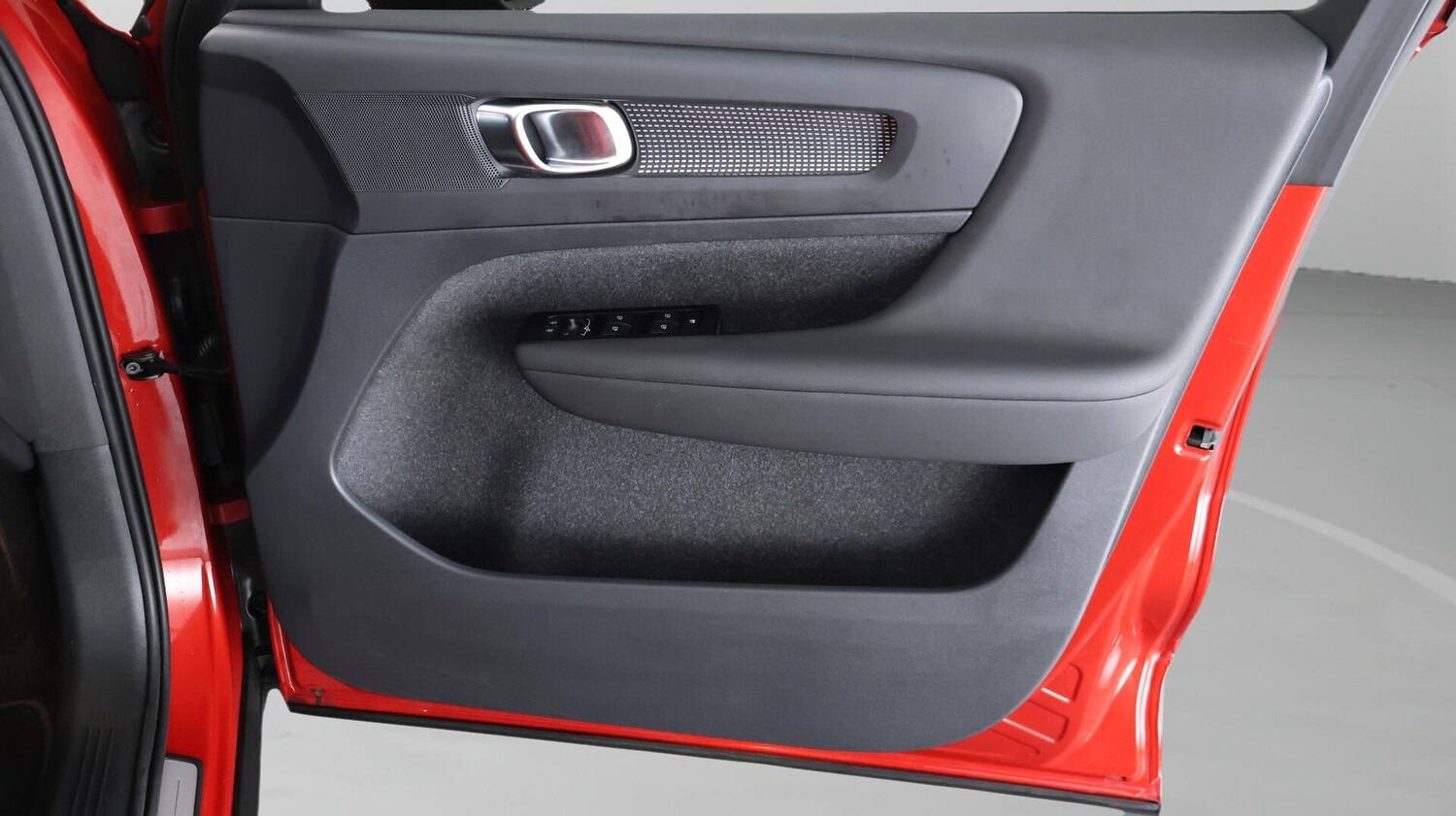 Used Volvo XC40 2021 for sale - 76597454: Photo 15