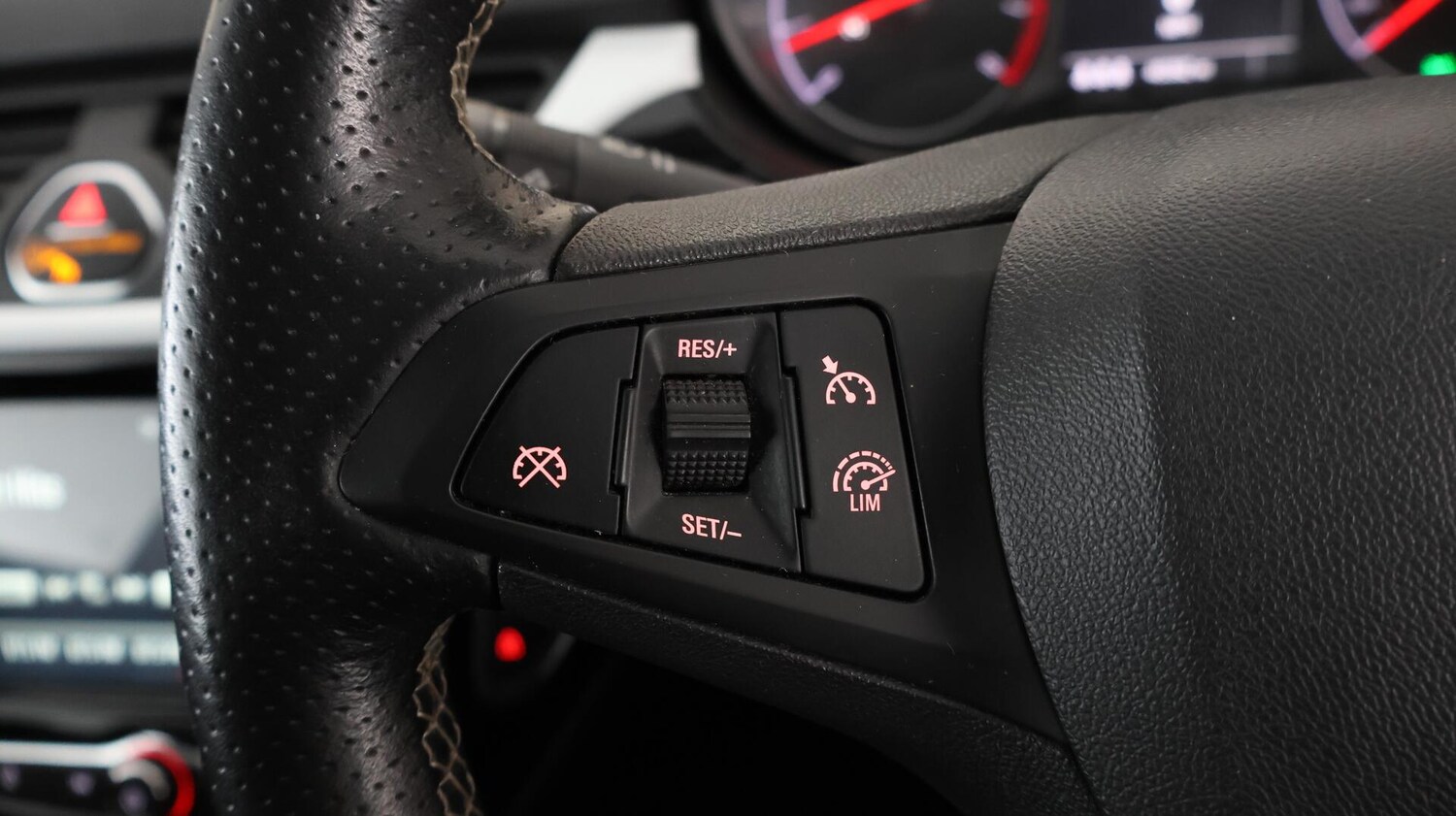 Used Vauxhall Corsa 2018 for sale - 76645342: Photo 21