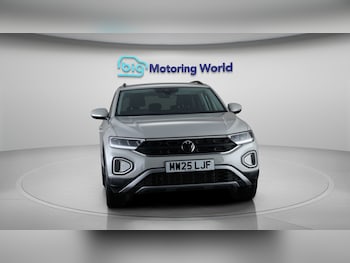 Used Volkswagen T-Roc 2025 for sale - 78300200: Photo