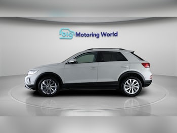 Used Volkswagen T-Roc 2025 for sale - 78300200: Photo