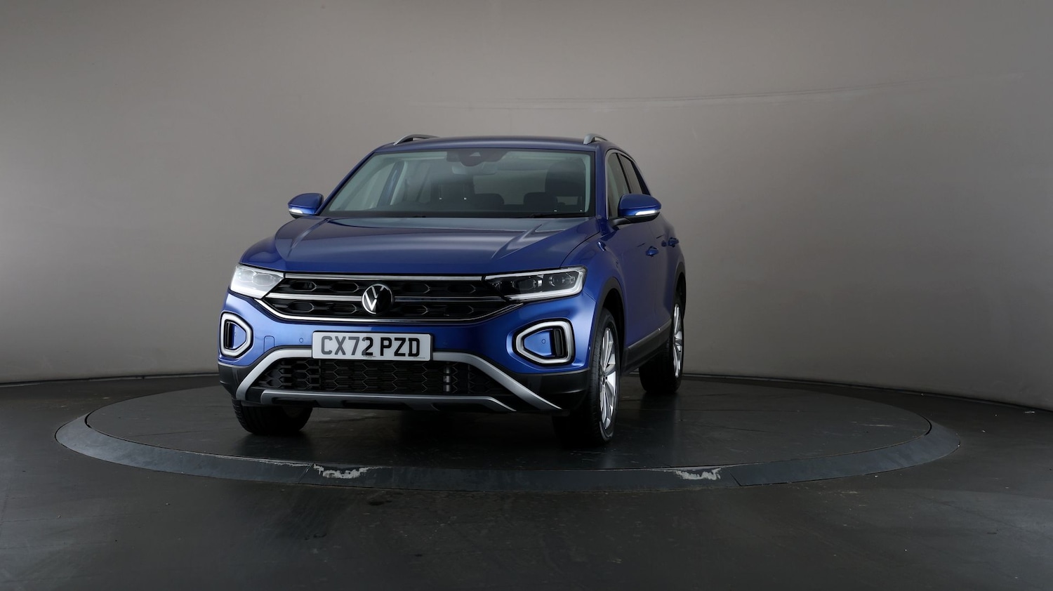 Used Volkswagen T-Roc for sale - 76810472: Photo 41