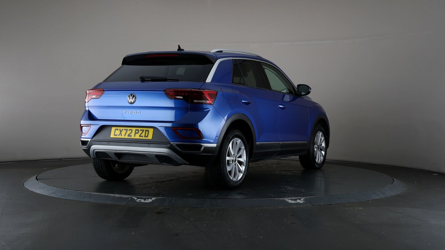 Used Volkswagen T-Roc for sale - 76810472: Photo 61