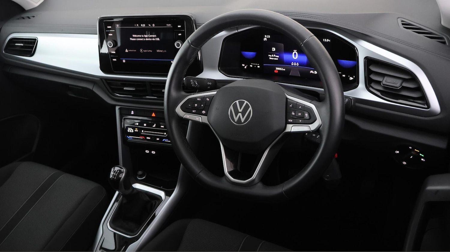 Used Volkswagen T-Roc 2023 for sale - 75991219: Photo 10