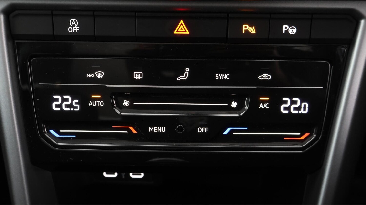 Used Volkswagen T-Roc 2023 for sale - 75991219: Photo 14