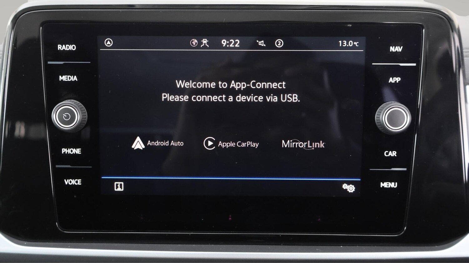 Used Volkswagen T-Roc 2023 for sale - 75991219: Photo 36