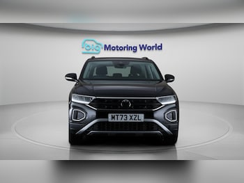 Used Volkswagen T-Roc 2023 for sale - 75991219: Photo