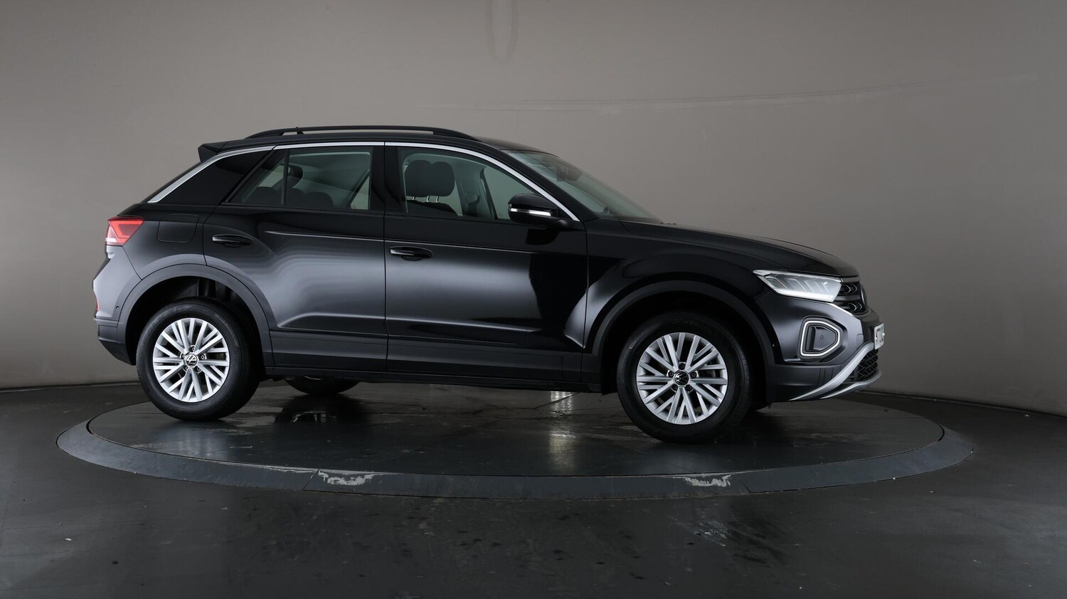 Used Volkswagen T-Roc 2023 for sale - 75991219: Photo 57