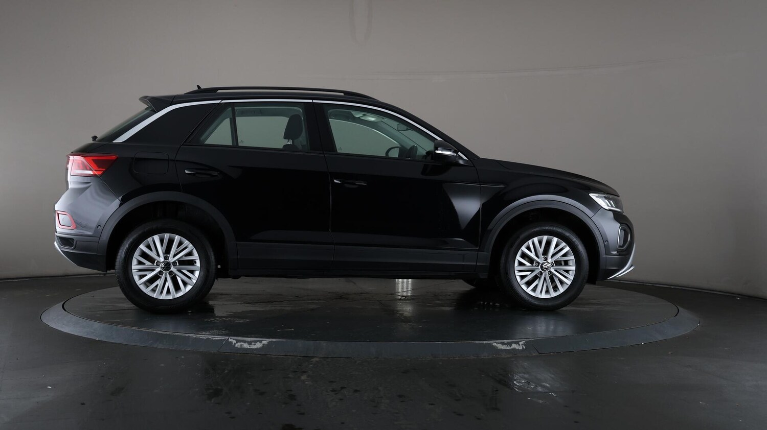 Used Volkswagen T-Roc 2023 for sale - 75991219: Photo 60