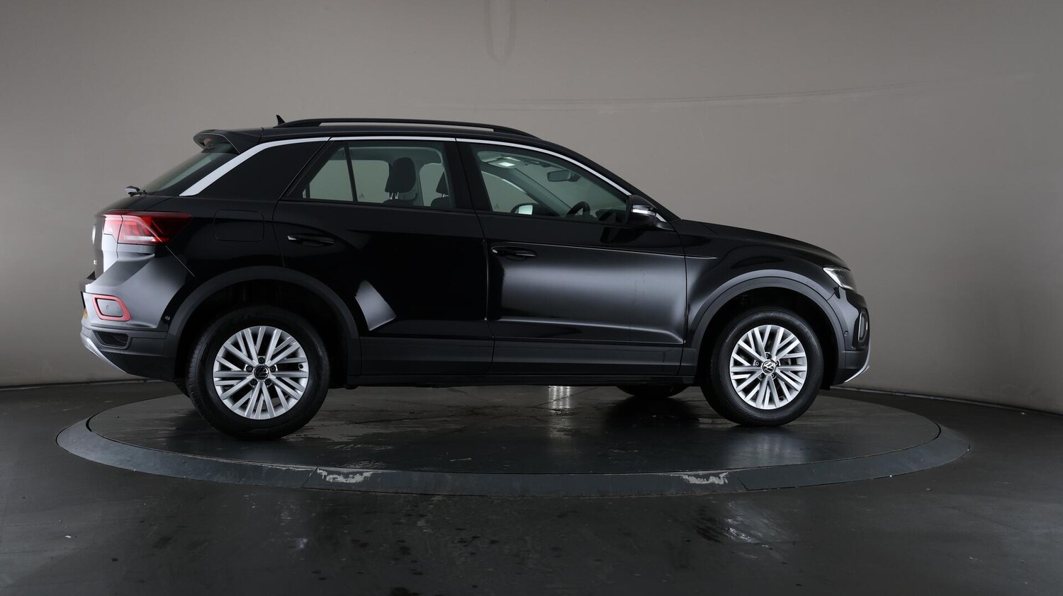 Used Volkswagen T-Roc 2023 for sale - 75991219: Photo 61