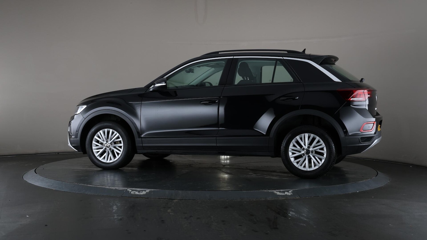 Used Volkswagen T-Roc 2023 for sale - 75991219: Photo 76