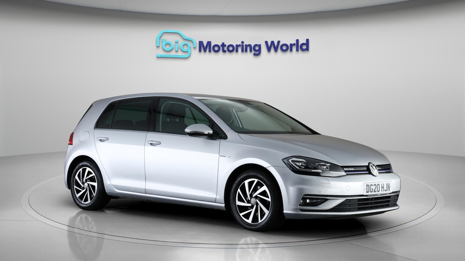 Used Volkswagen Golf 2020 for sale - 76440811: Photo 2