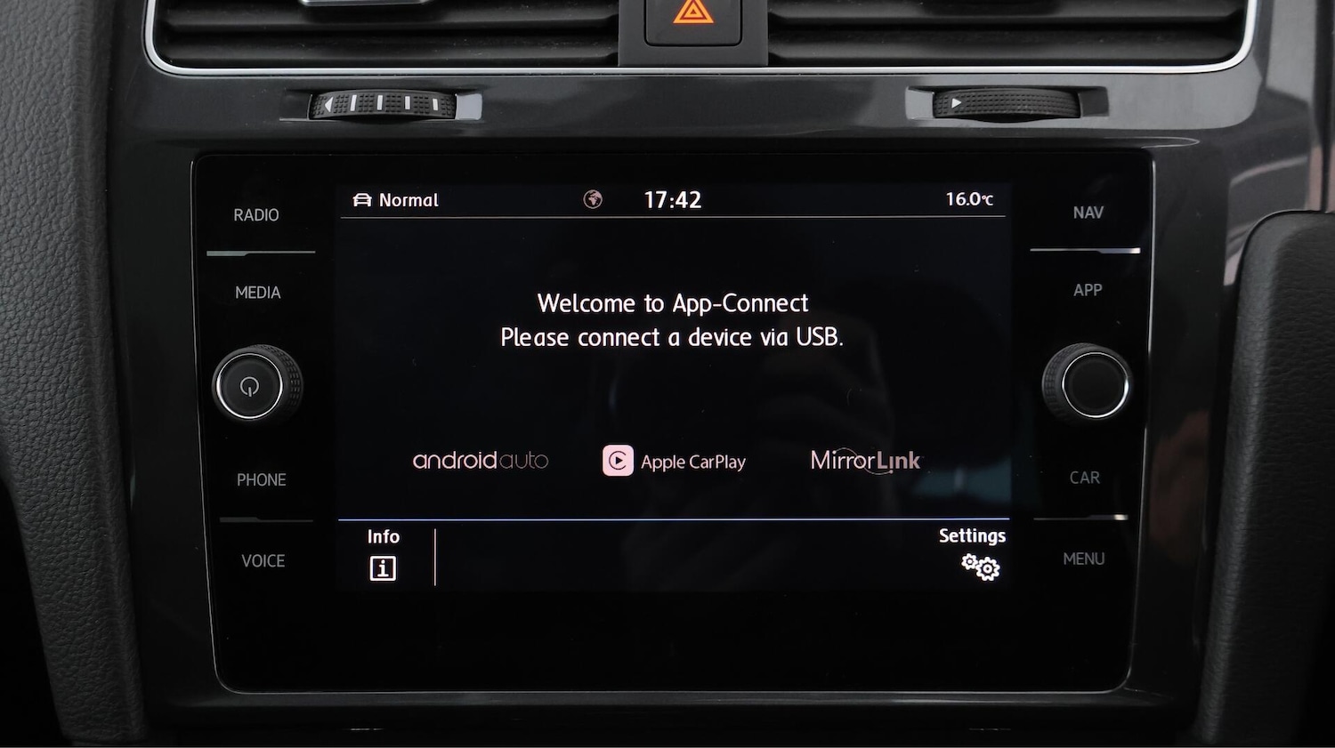 Used Volkswagen Golf 2020 for sale - 76440811: Photo 26