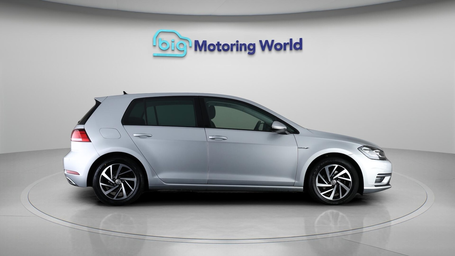 Used Volkswagen Golf 2020 for sale - 76440811: Photo 9