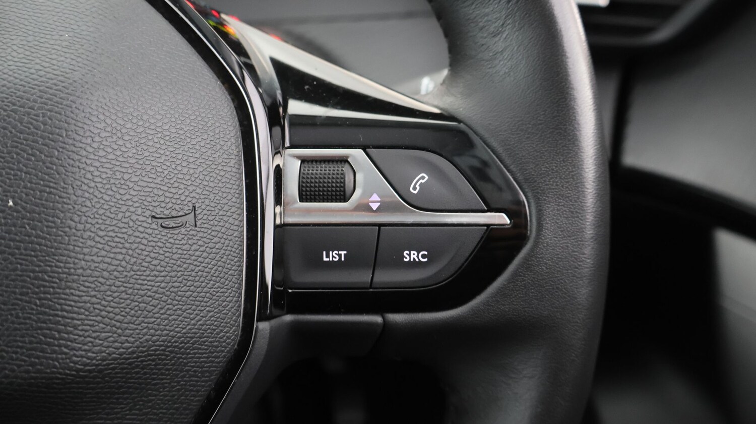 Used Peugeot 2008 2022 for sale - 77573710: Photo 24