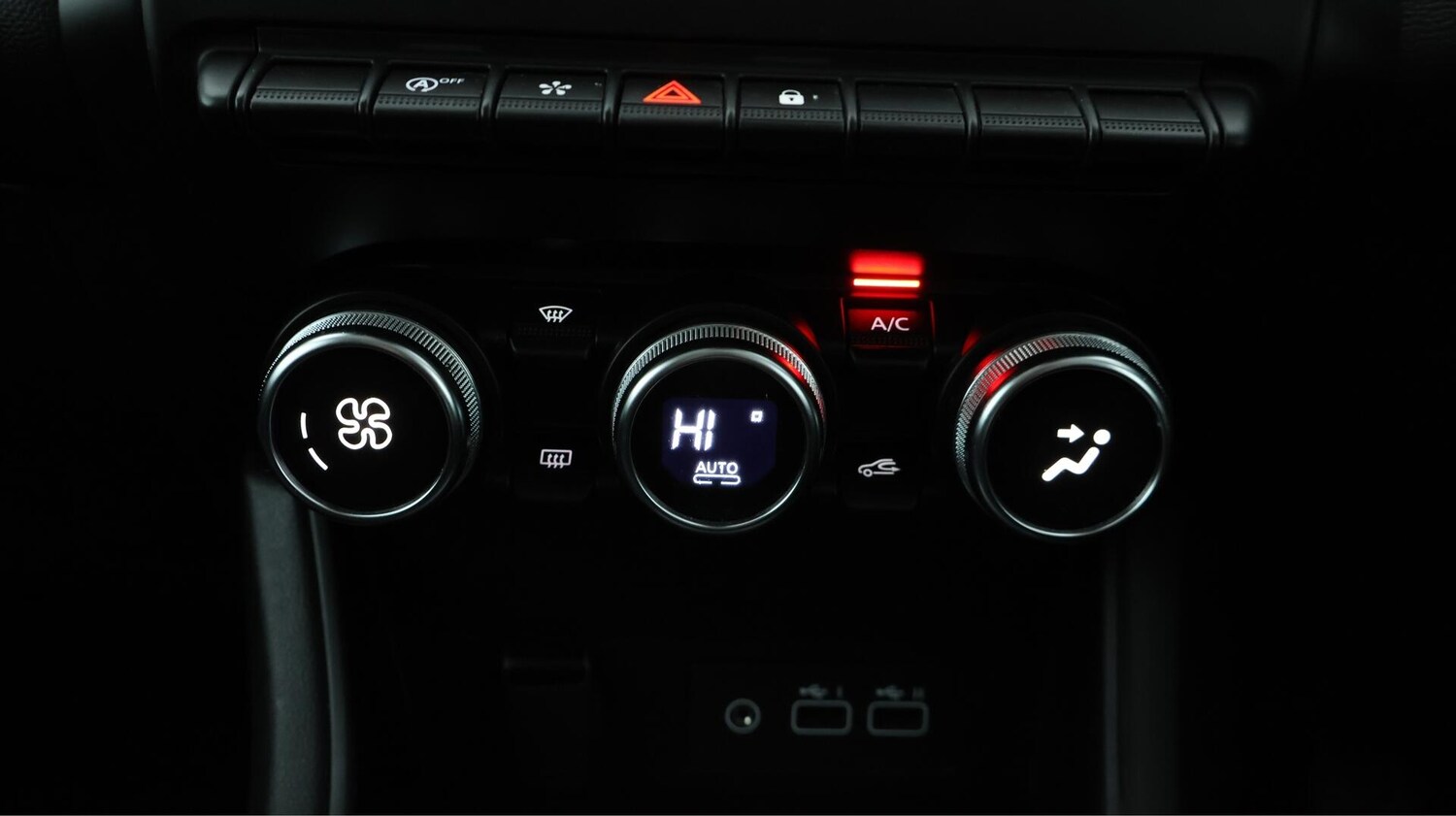 Used Renault Captur 2024 for sale - 76071771: Photo 12