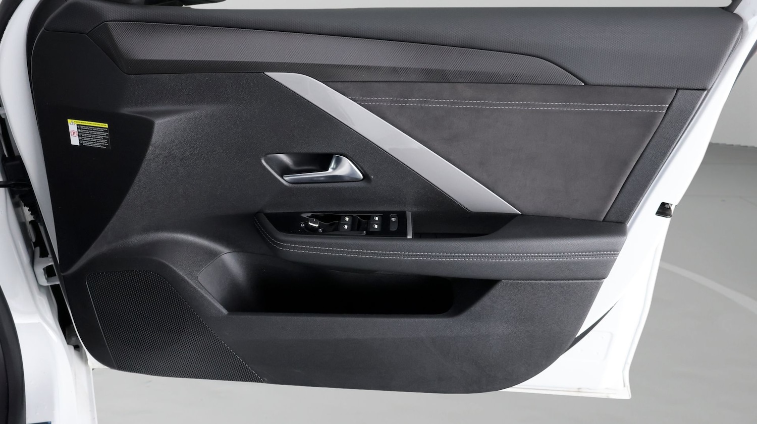 Used Vauxhall Astra 2023 for sale - 78087579: Photo 15