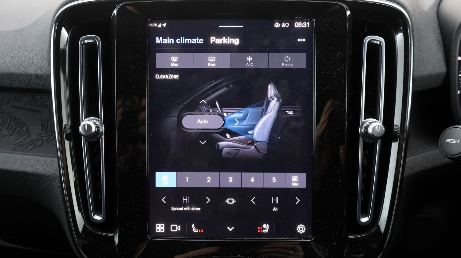 Used Volvo XC40 2023 for sale - 77502795: Photo 12