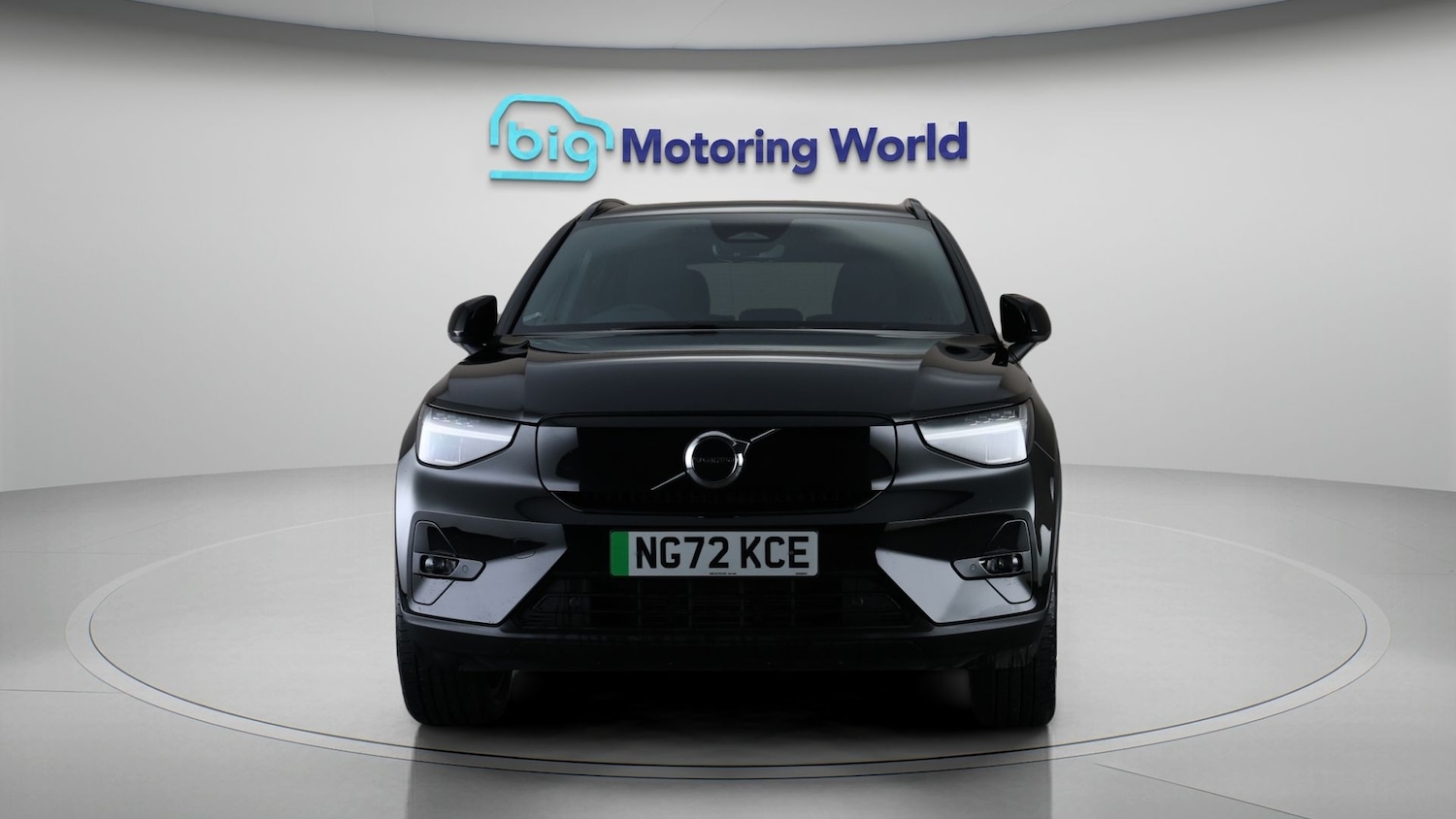 Used Volvo XC40 2023 for sale - 77502795: Photo 2