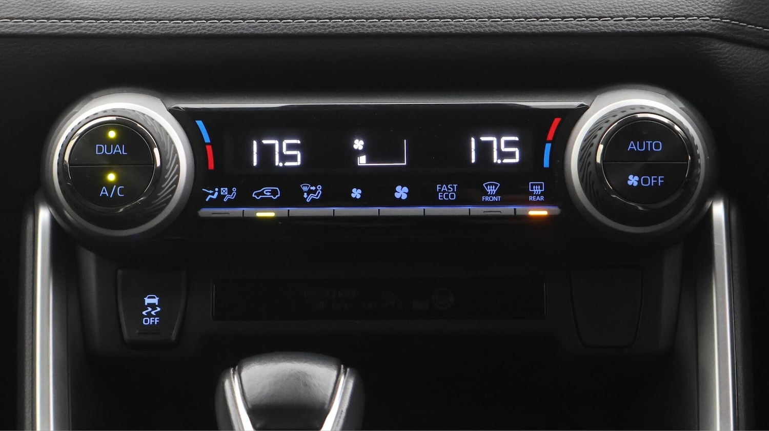 Used Toyota RAV4 2022 for sale - 76295154: Photo 12