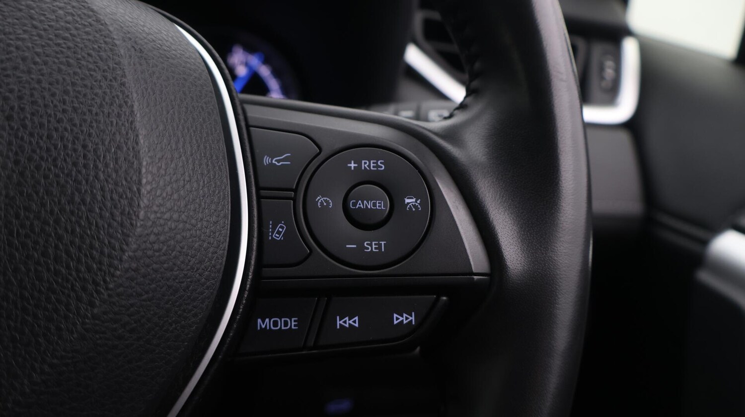 Used Toyota RAV4 2022 for sale - 76295154: Photo 24