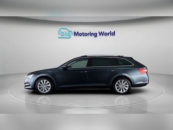 Used Skoda Superb 2022 for sale - 77562887: Photo