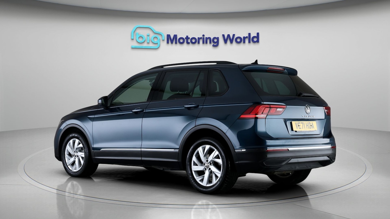 Used Volkswagen Tiguan for sale - 77254073: Photo 5