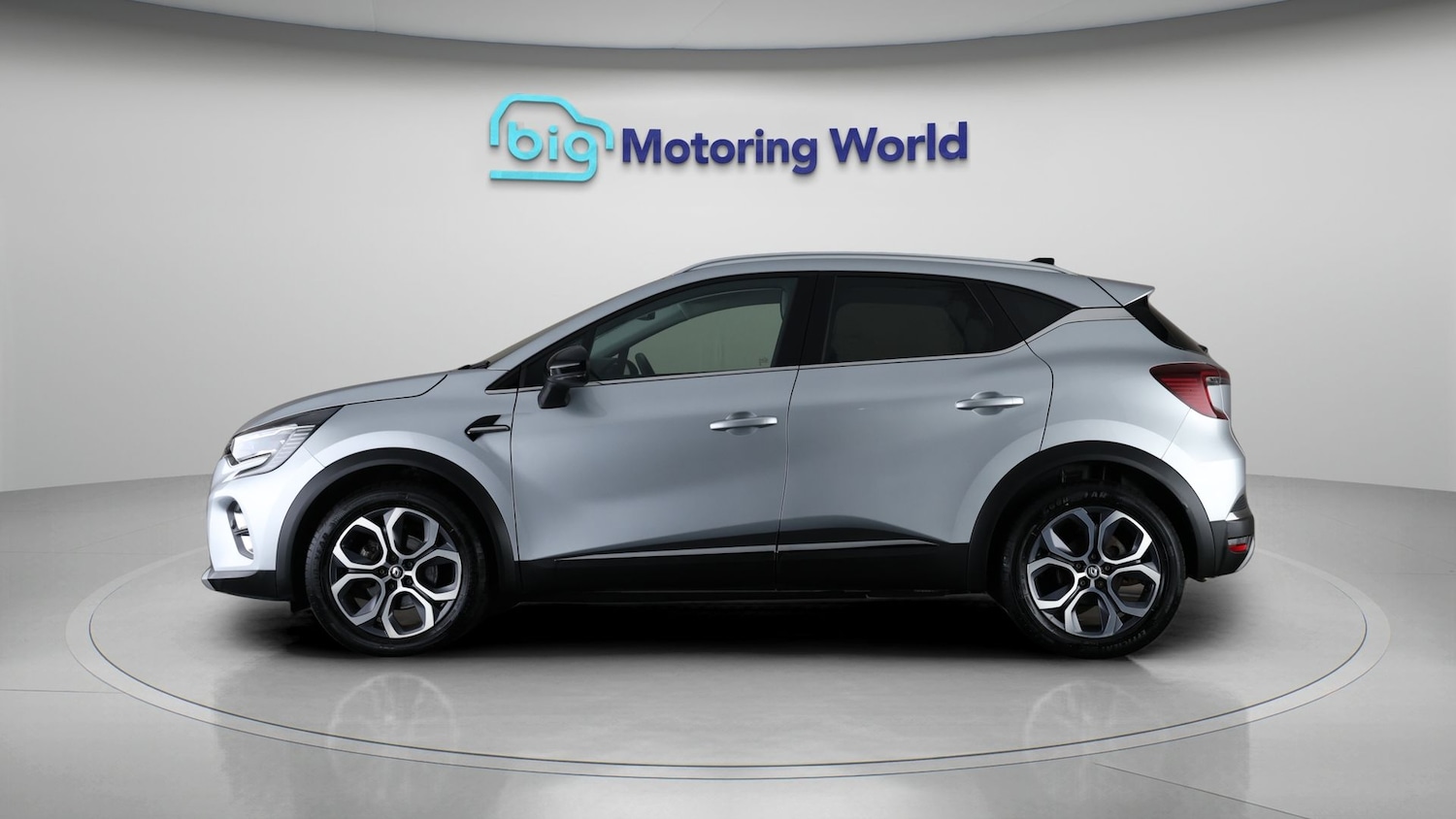 Used Renault Captur 2024 for sale - 78220607: Photo 4