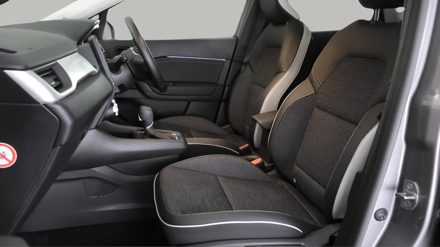 Used Renault Captur 2023 for sale - 76432350: Photo 15