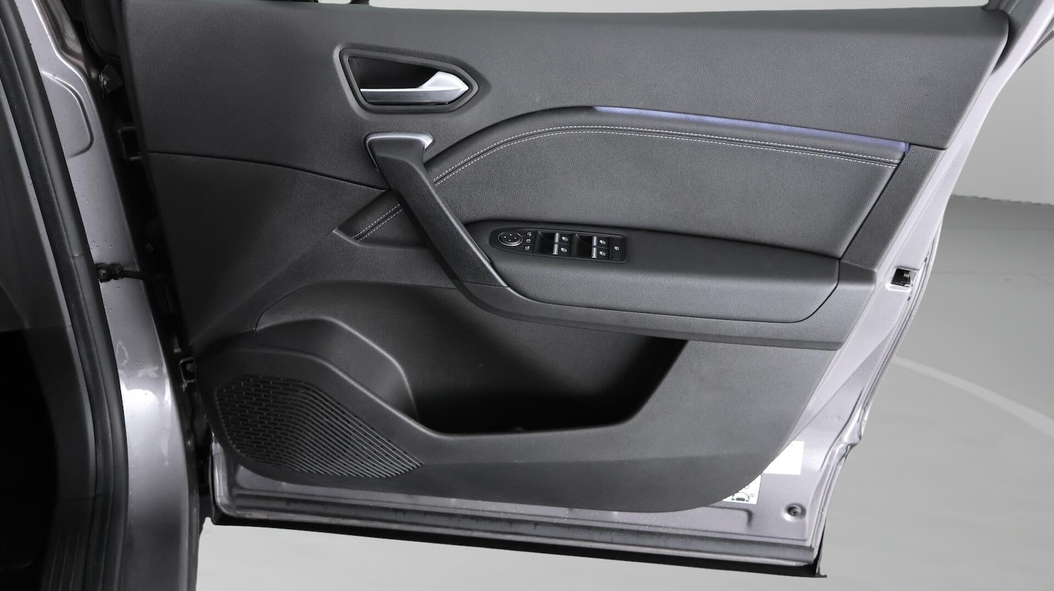 Used Renault Captur 2023 for sale - 76432350: Photo 16