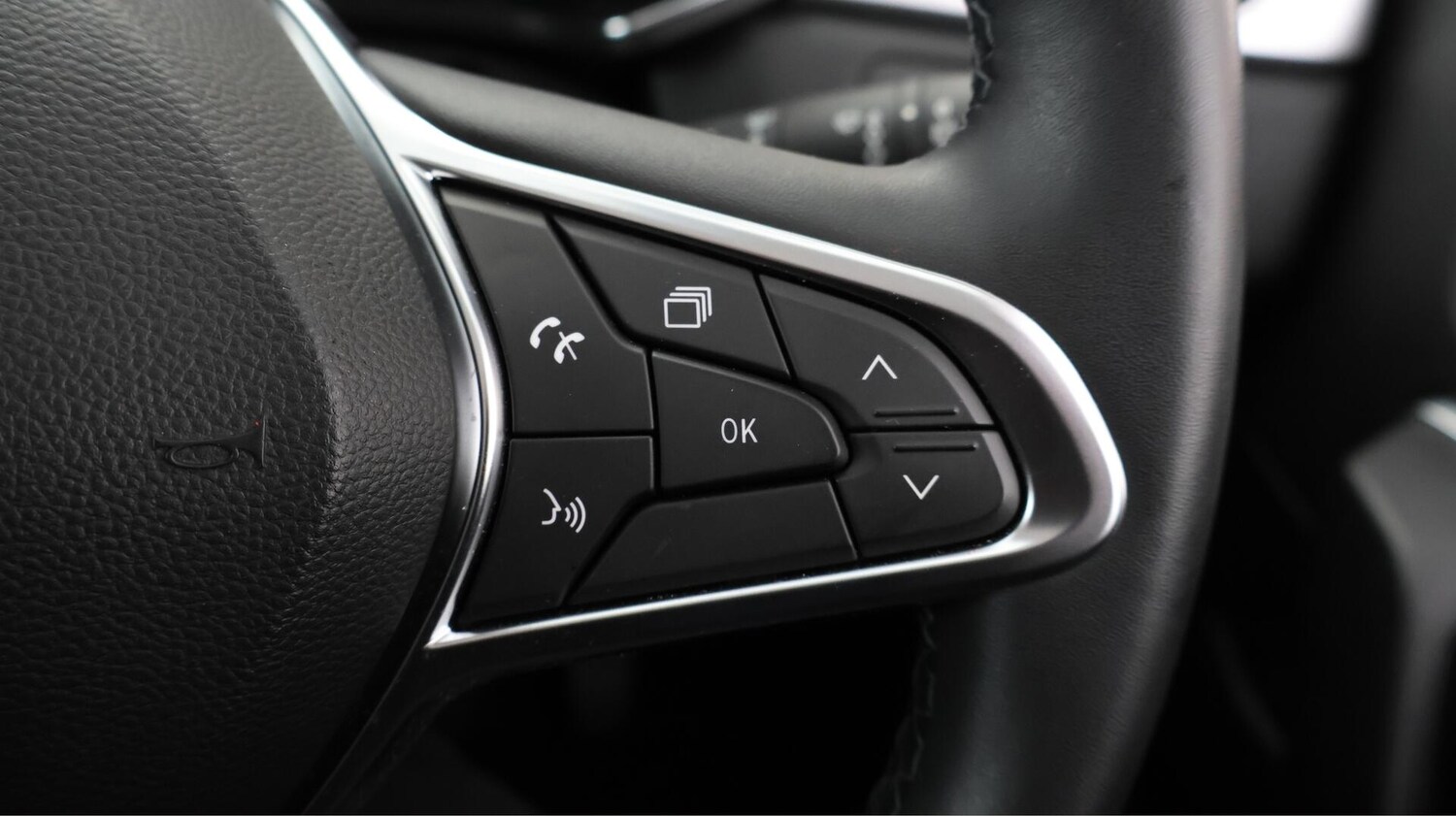 Used Renault Captur 2023 for sale - 76432350: Photo 23